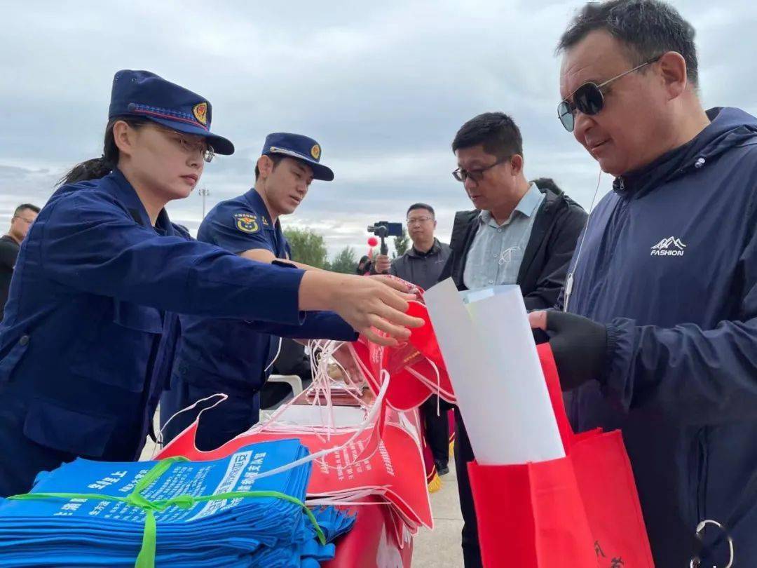 懶人擦地拖鞋如何制作,懶人擦地拖鞋制作與快捷問(wèn)題策略設(shè)計(jì),安全設(shè)計(jì)解析_新版本92.19.59